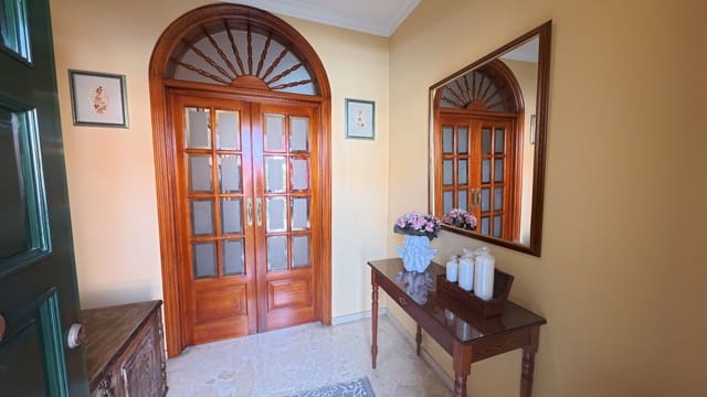 5 sovrum Semi-fristående Villa till salu i La Orotava med garage - 497 000 € (Ref: 8980828)