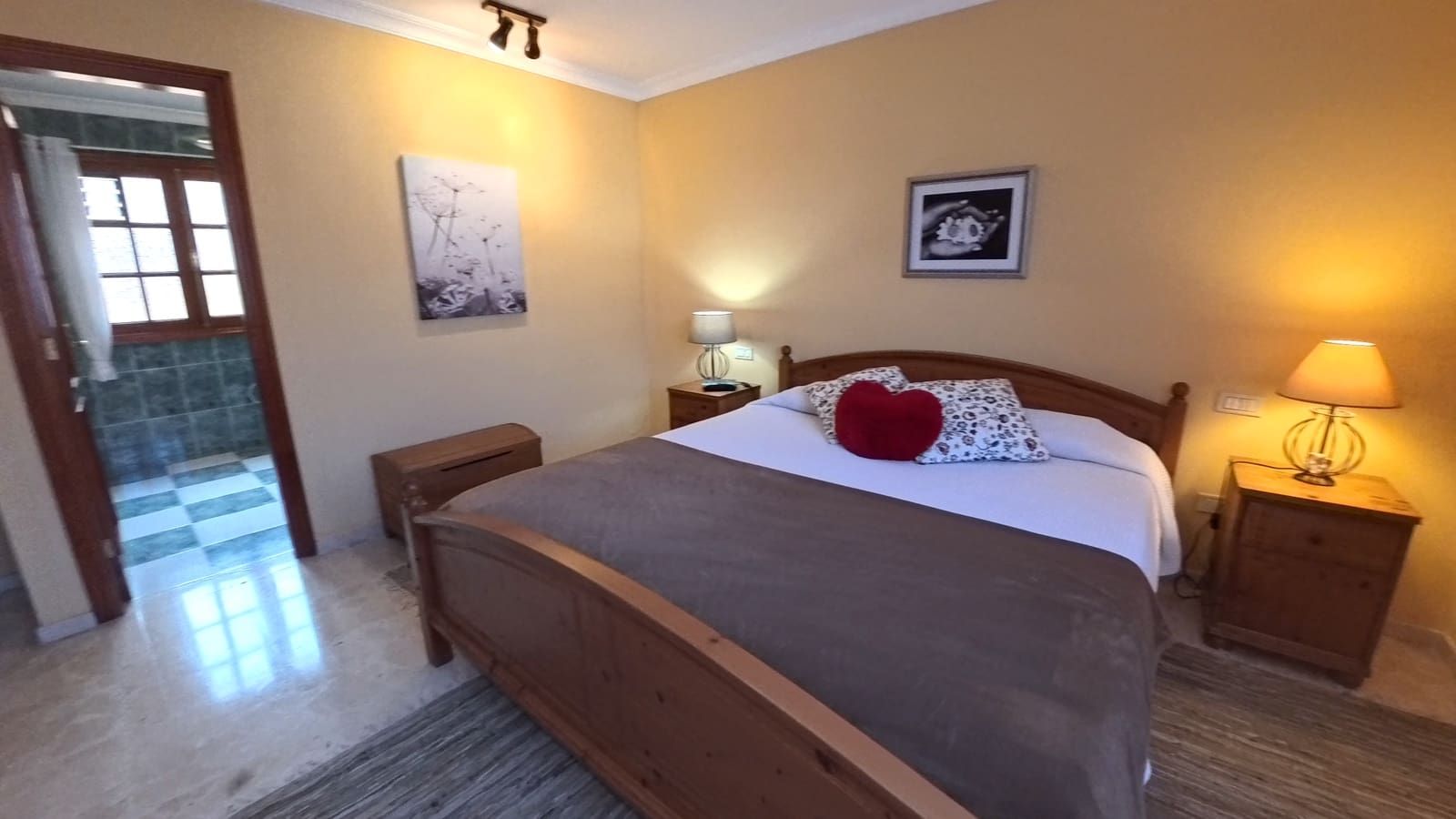 5 soverom Kjedet enebolig til salgs i La Orotava med garasje - € 497 000 (Ref: 8980828)