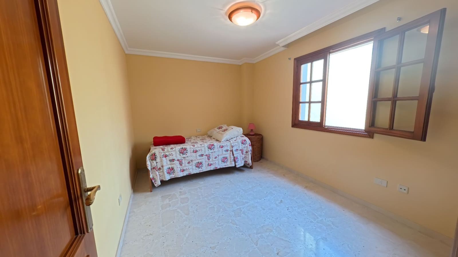 5 soverom Kjedet enebolig til salgs i La Orotava med garasje - € 497 000 (Ref: 8980828)