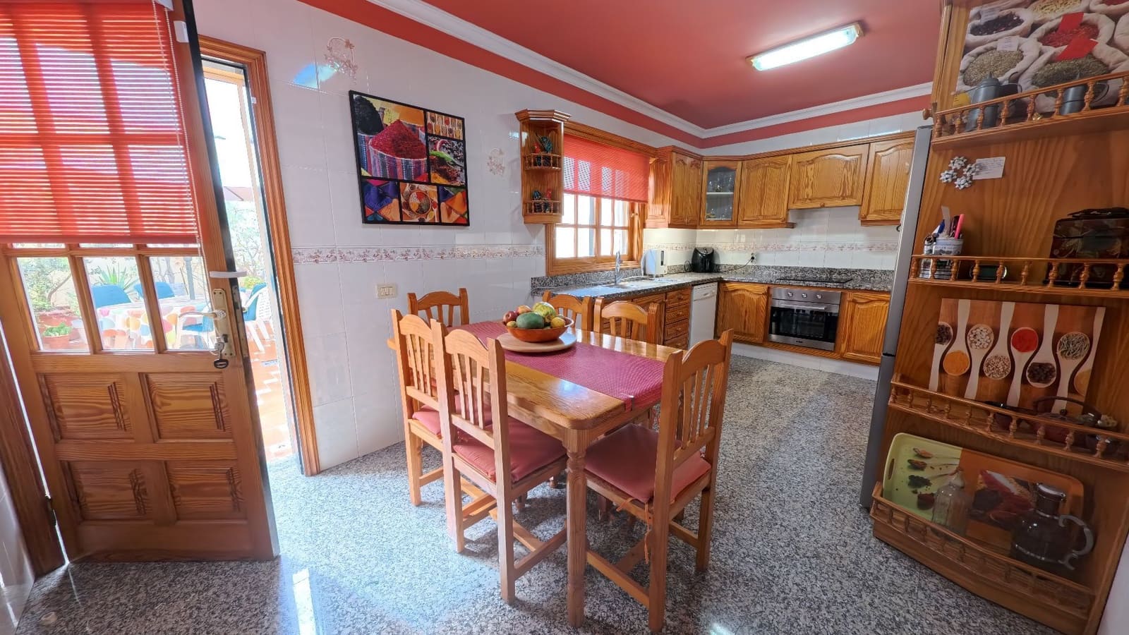 5 soverom Kjedet enebolig til salgs i La Orotava med garasje - € 497 000 (Ref: 8980828)