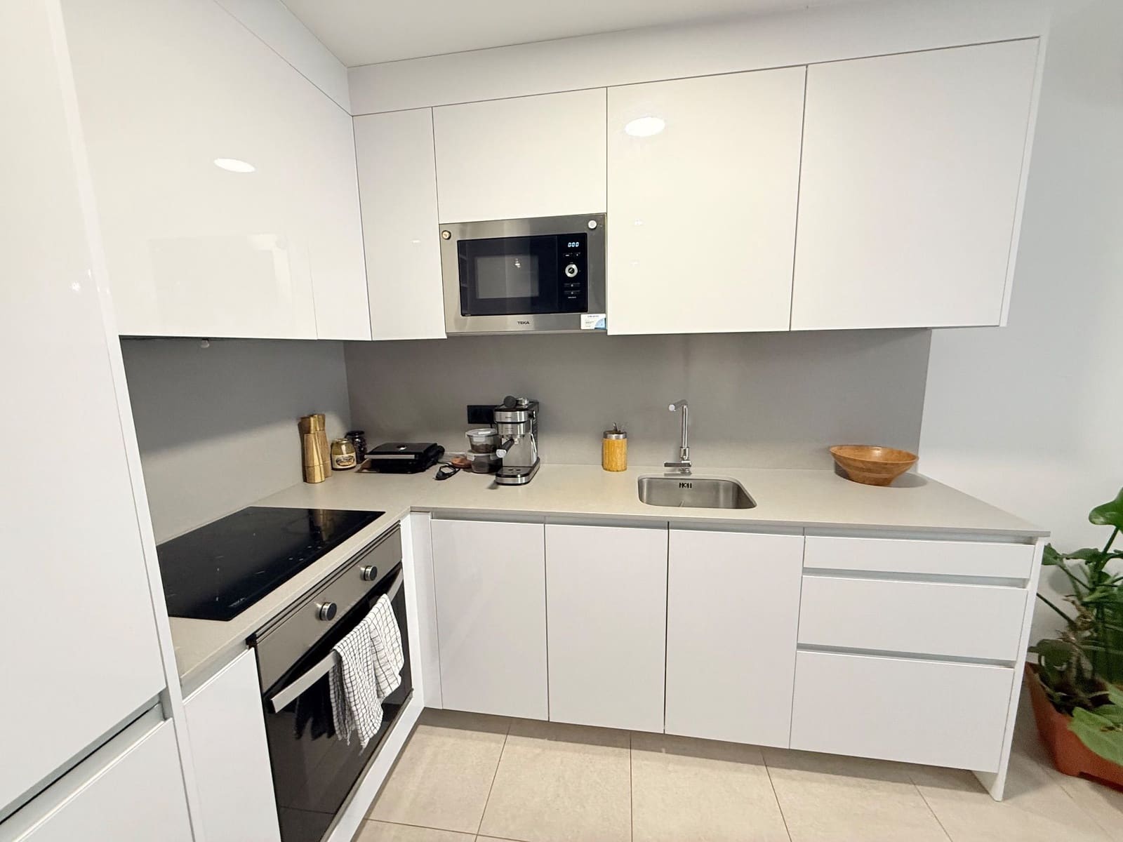 1 bedroom Apartment for rent in Puerto de la Cruz with pool garage - € 1,250 (Ref: 8993579)