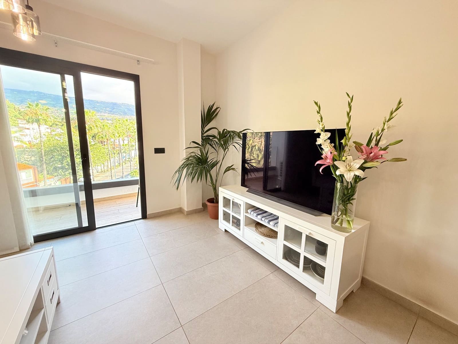 1 bedroom Apartment for rent in Puerto de la Cruz with pool garage - € 1,250 (Ref: 8993579)