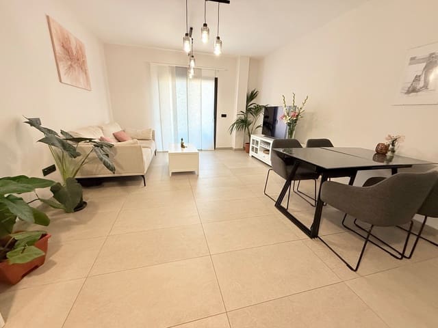 1 soverom Leilighet til leie i Puerto de la Cruz med svømmebasseng garasje - € 1 250 (Ref: 8993579)