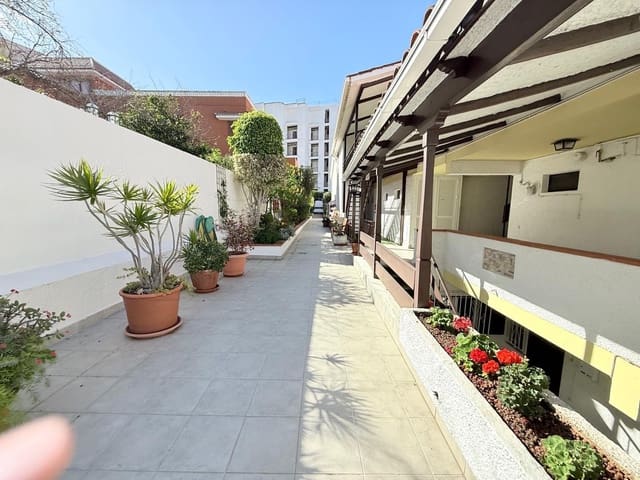 Studio do wynajęcia w Puerto de la Cruz z basenem garażem - 870 € (Ref: 9062134)
