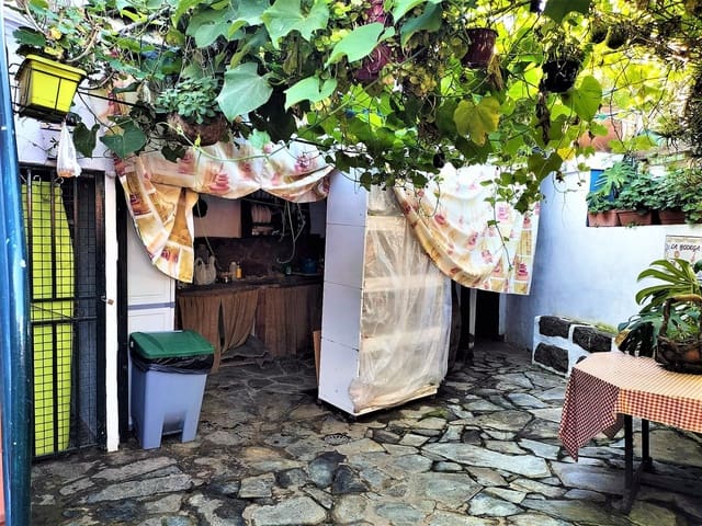 6 soverom Hus til salgs i Los Realejos med garasje - € 330 000 (Ref: 9151723)
