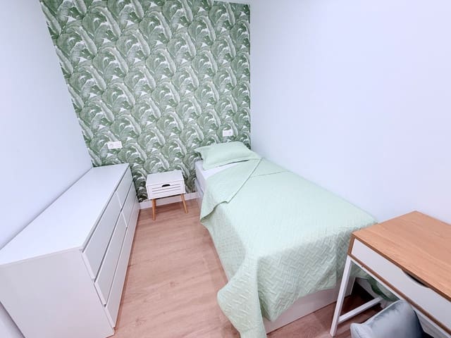 2 soveværelse Lejlighed til salg i Puerto de la Cruz - € 265.000 (Ref: 9209391)