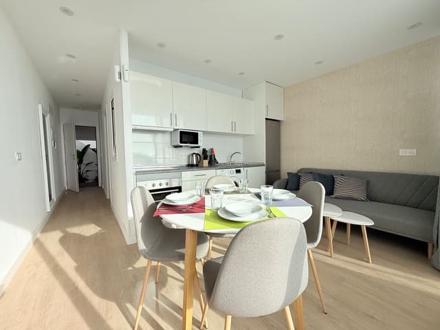 2 soveværelse Lejlighed til salg i Puerto de la Cruz - € 265.000 (Ref: 9209391)