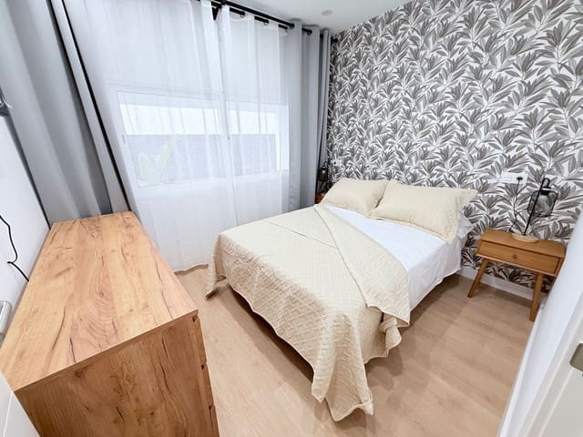 2 soveværelse Lejlighed til salg i Puerto de la Cruz - € 265.000 (Ref: 9209391)