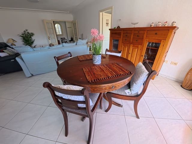 3 soverom Leilighet til salgs i Puerto de la Cruz med svømmebasseng garasje - € 405 000 (Ref: 9209393)