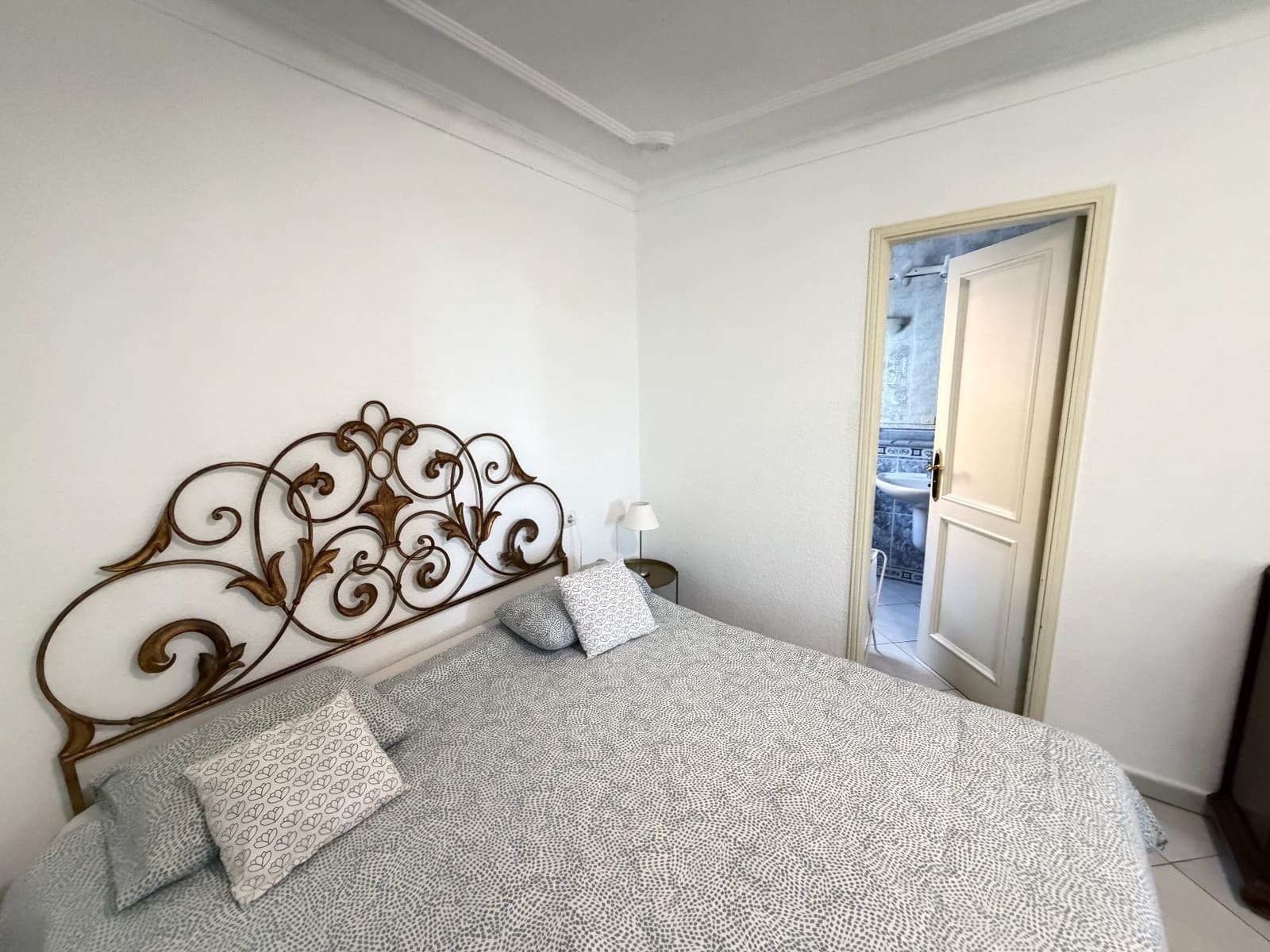 3 bedroom Apartment for sale in Puerto de la Cruz with pool garage - € 405,000 (Ref: 9209393)