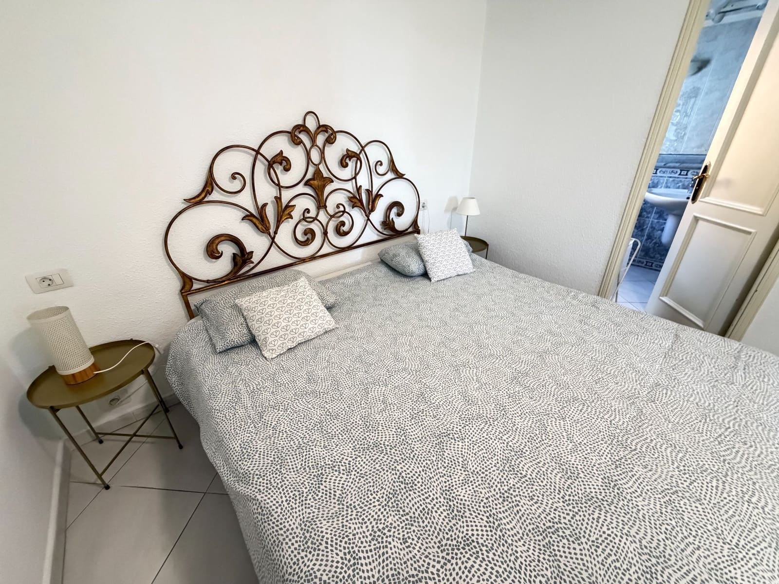 3 bedroom Apartment for sale in Puerto de la Cruz with pool garage - € 405,000 (Ref: 9209393)