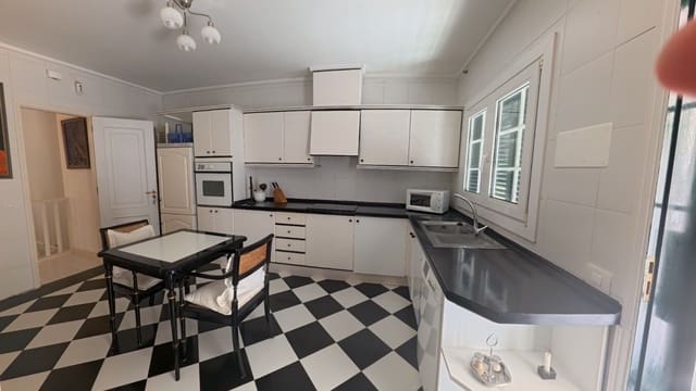 3 soverom Villa til salgs i La Orotava med svømmebasseng garasje - € 695 000 (Ref: 9326000)