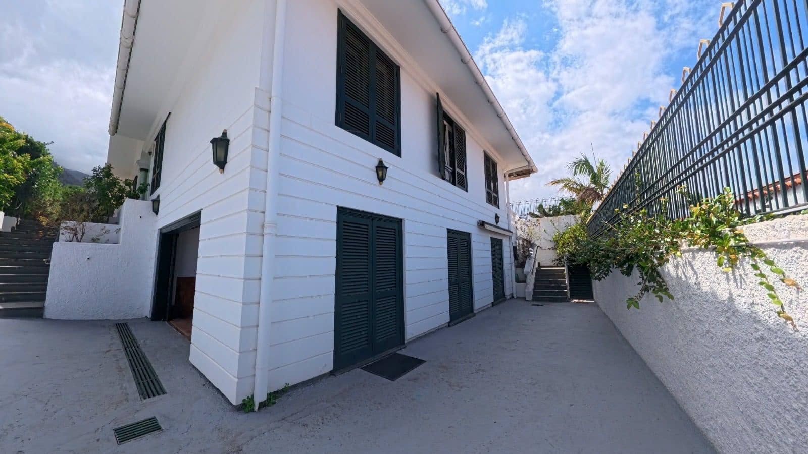 3 soverom Villa til salgs i La Orotava med svømmebasseng garasje - € 695 000 (Ref: 9326000)