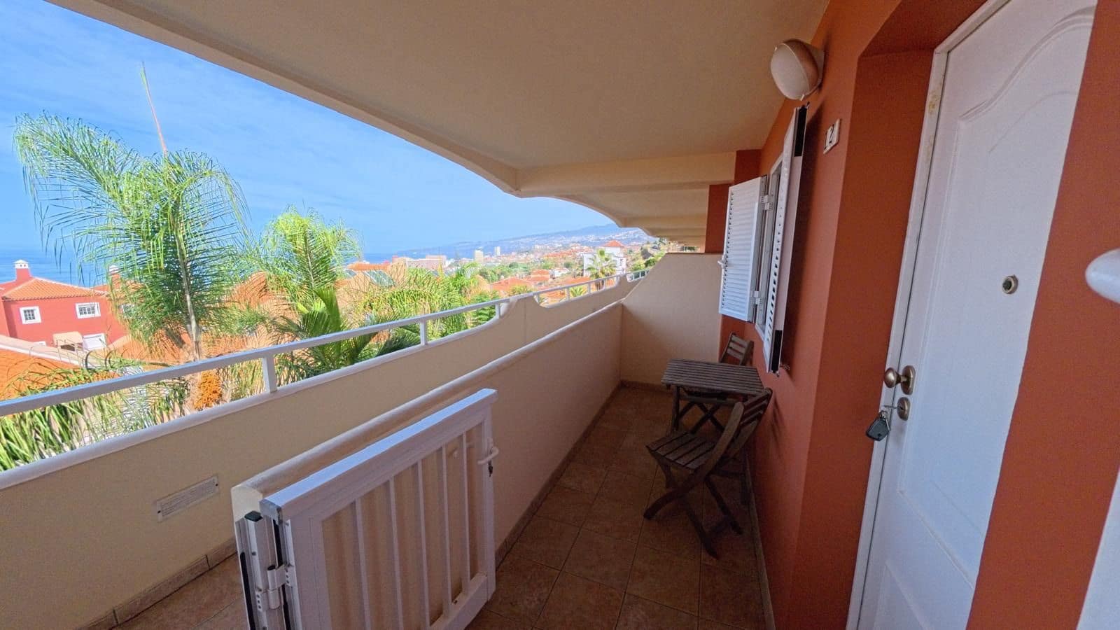 2 soveværelse Lejlighed til salg i Puerto de la Cruz med swimmingpool garage - € 289.000 (Ref: 9356683)