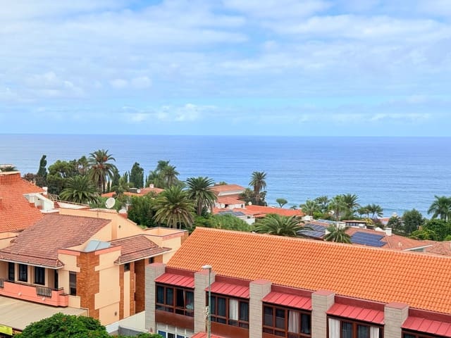 Studio till salu i Puerto de la Cruz med pool garage - 138 000 € (Ref: 9371752)