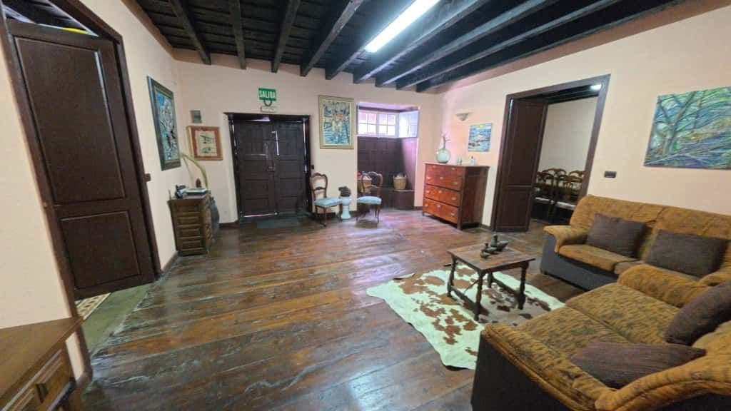 4 sovrum Villa till salu i Los Realejos - 330 000 € (Ref: 9382366)