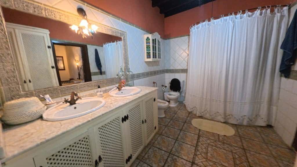 4 sovrum Villa till salu i Los Realejos - 330 000 € (Ref: 9382366)