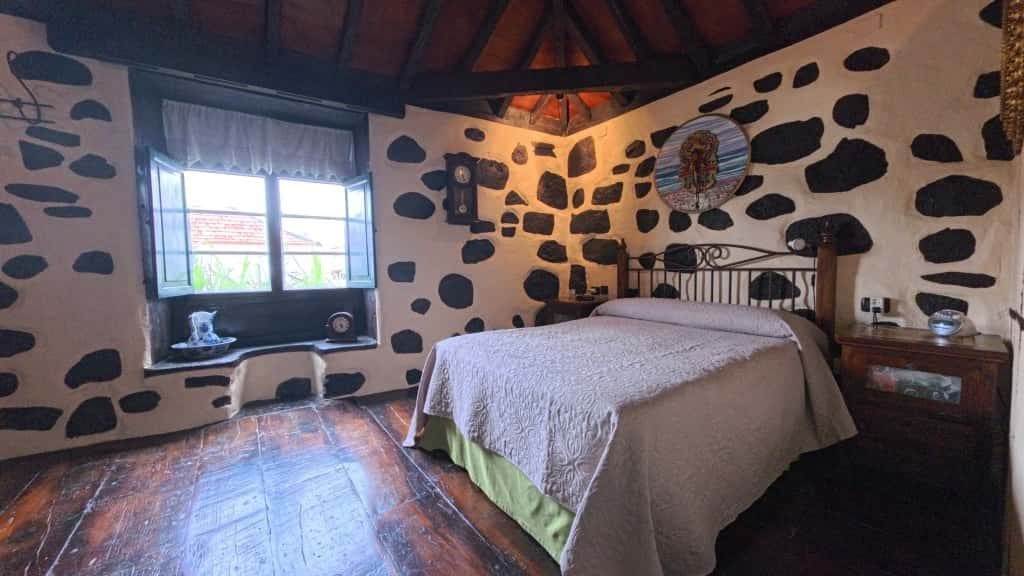 4 sovrum Villa till salu i Los Realejos - 330 000 € (Ref: 9382366)