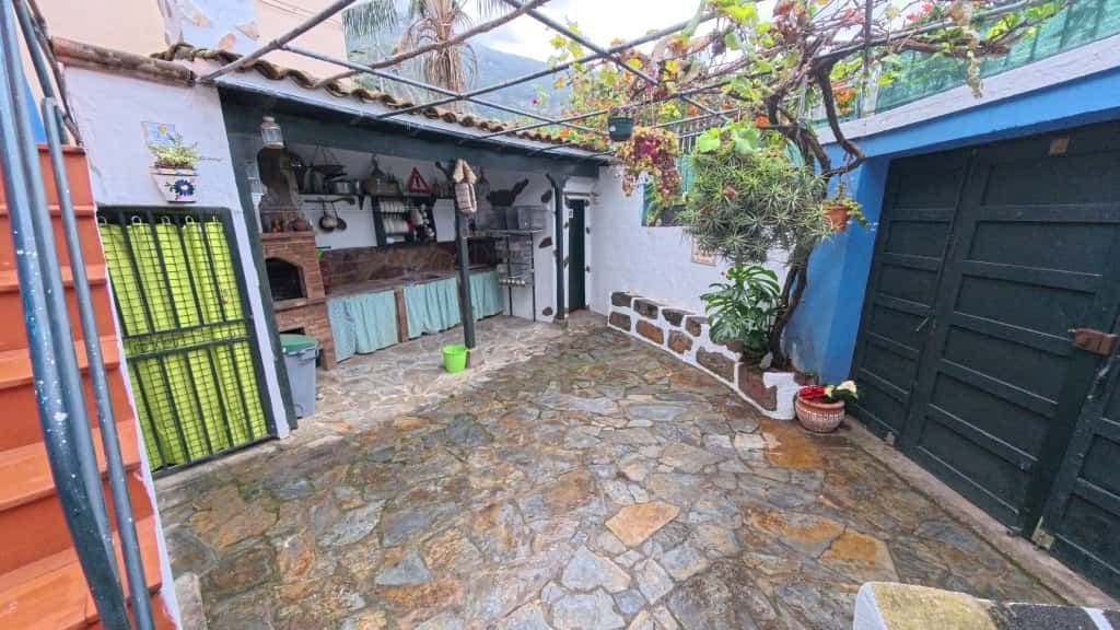 4 sovrum Villa till salu i Los Realejos - 330 000 € (Ref: 9382366)