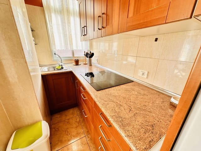 2 soveværelse Lejlighed til leje i Puerto de la Cruz - € 1.250 (Ref: 9409215)
