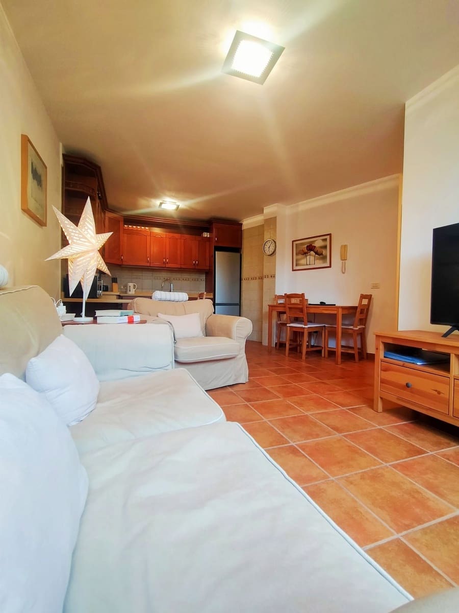 3 bedroom Flat for sale in La Quinta with pool garage - € 250,000 (Ref: 9433093)