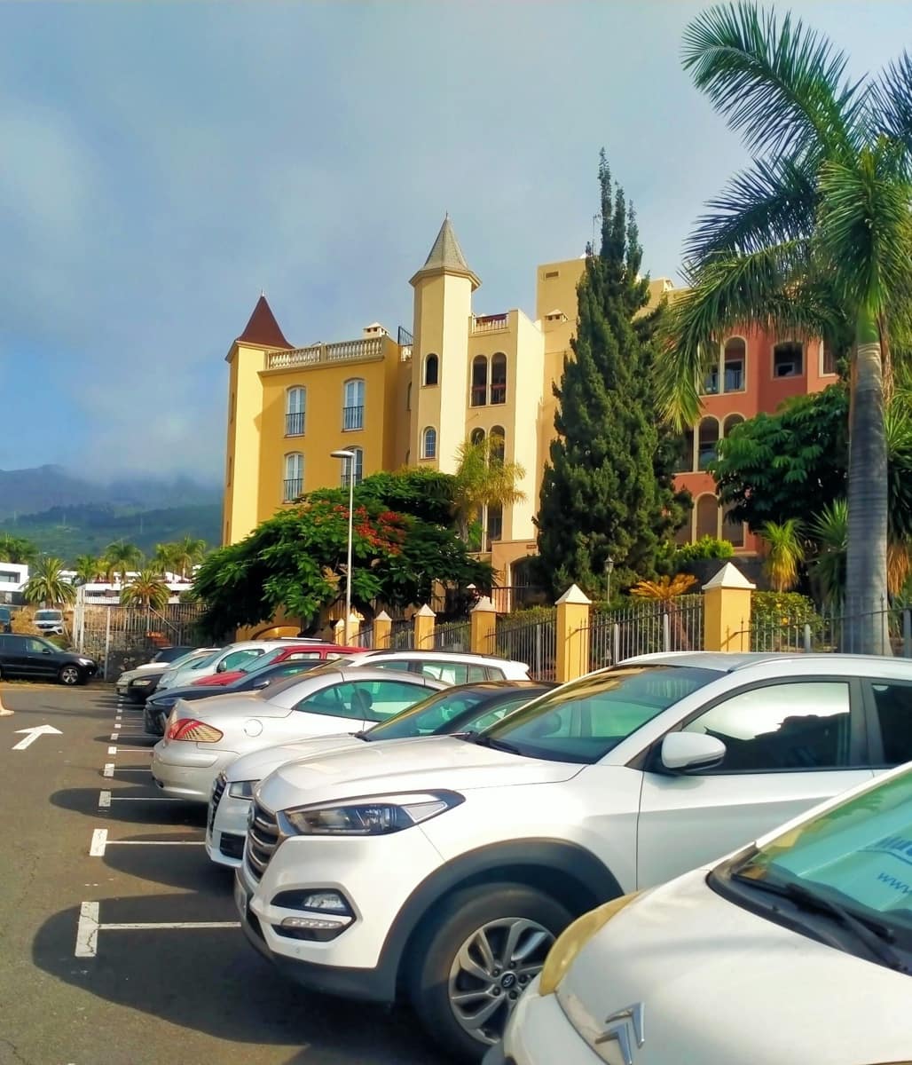 3 bedroom Flat for sale in La Quinta with pool garage - € 250,000 (Ref: 9433093)