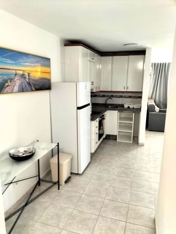 1 makuuhuone Huoneisto vuokrattavana paikassa Puerto de la Cruz mukana uima-altaan - 980 € (Ref: 9451536)