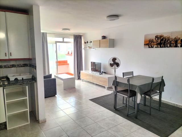 1 makuuhuone Huoneisto vuokrattavana paikassa Puerto de la Cruz mukana uima-altaan - 980 € (Ref: 9451536)