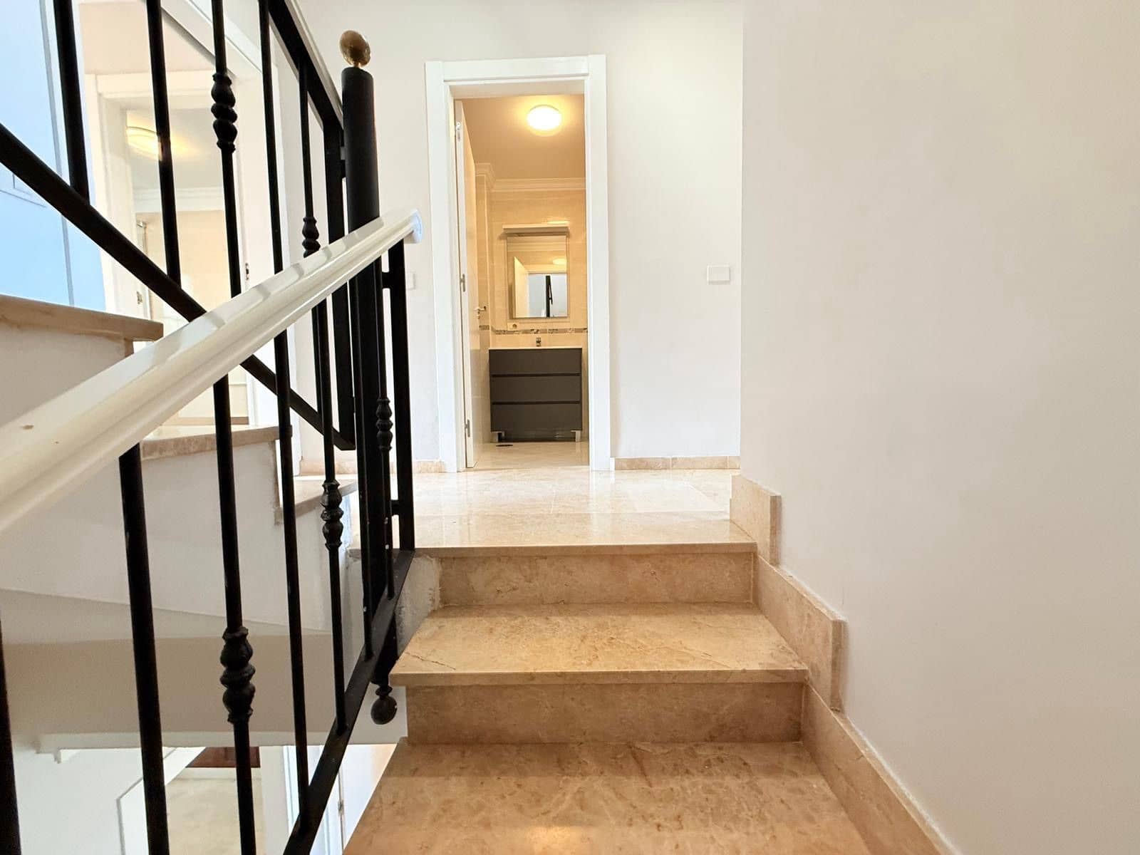 3 Zimmer Doppelhaus zu verkaufen in Los Realejos mit Garage - 495.000 € (Ref: 9461136)