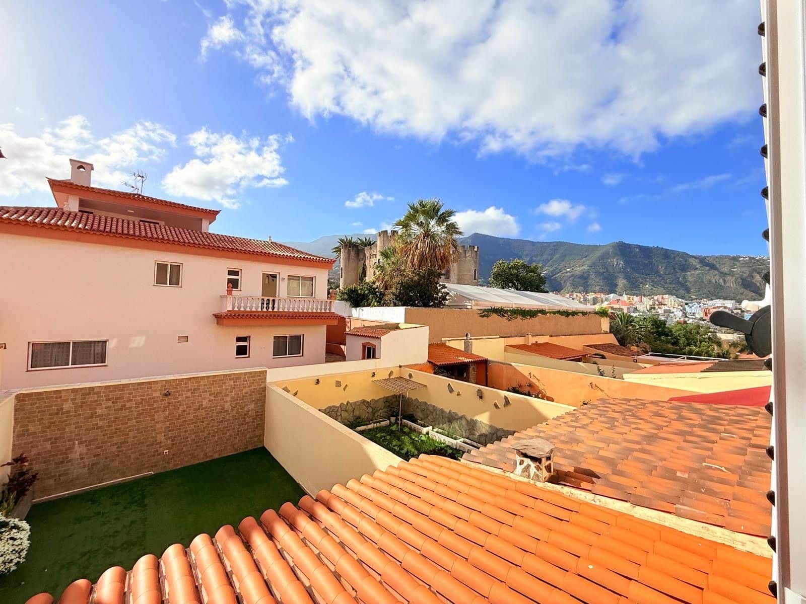 3 Zimmer Doppelhaus zu verkaufen in Los Realejos mit Garage - 495.000 € (Ref: 9461136)