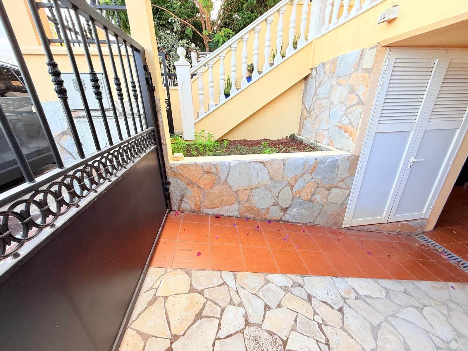 3 Zimmer Doppelhaus zu verkaufen in Los Realejos mit Garage - 495.000 € (Ref: 9461136)