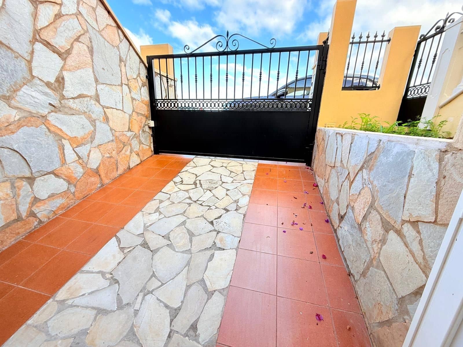 3 Zimmer Doppelhaus zu verkaufen in Los Realejos mit Garage - 495.000 € (Ref: 9461136)