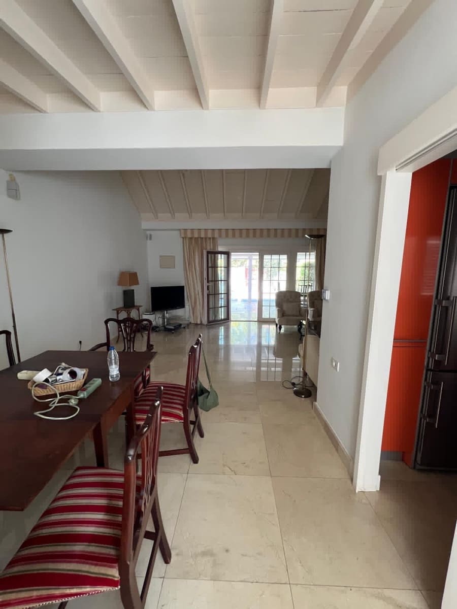 Chalet de 1 habitación en Puerto de la Cruz en alquiler con piscina - 1.600 € (Ref: 9496884)