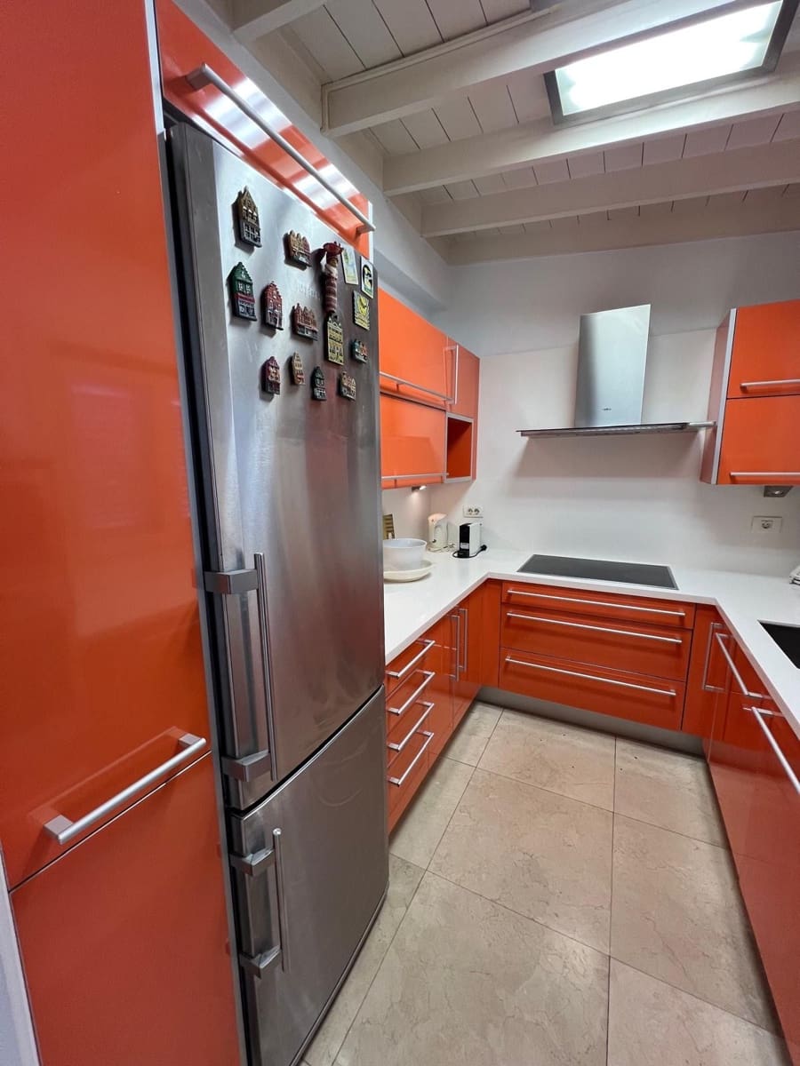 Chalet de 1 habitación en Puerto de la Cruz en alquiler con piscina - 1.600 € (Ref: 9496884)