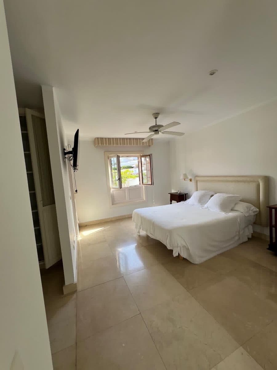 Chalet de 1 habitación en Puerto de la Cruz en alquiler con piscina - 1.600 € (Ref: 9496884)