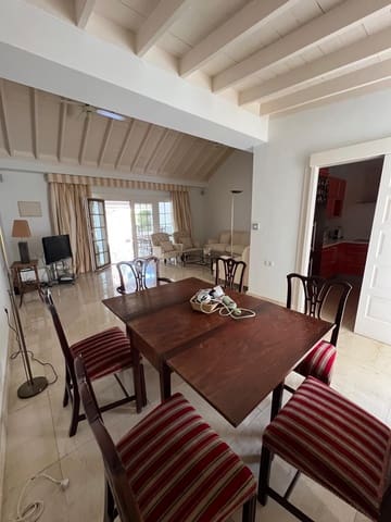 Chalet de 1 habitación en Puerto de la Cruz en alquiler con piscina - 1.600 € (Ref: 9496884)