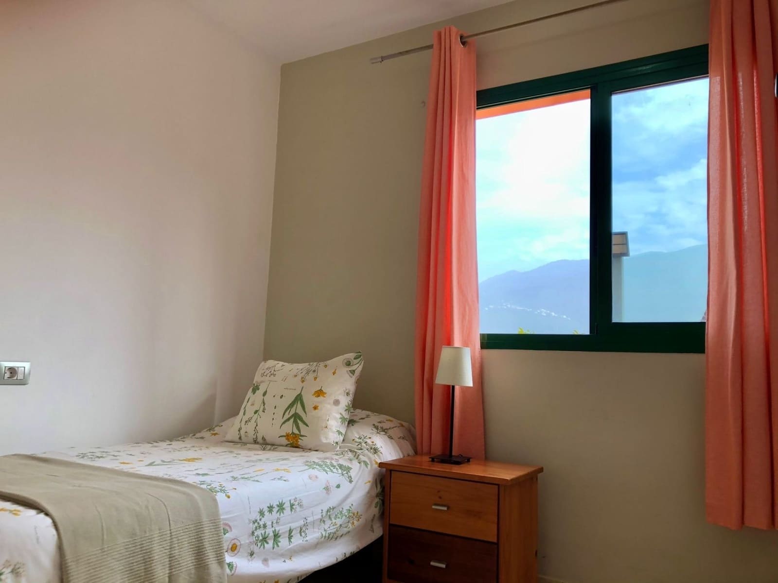 2 soveværelse Lejlighed til leje i Puerto de la Cruz med swimmingpool garage - € 1.200 (Ref: 9513081)