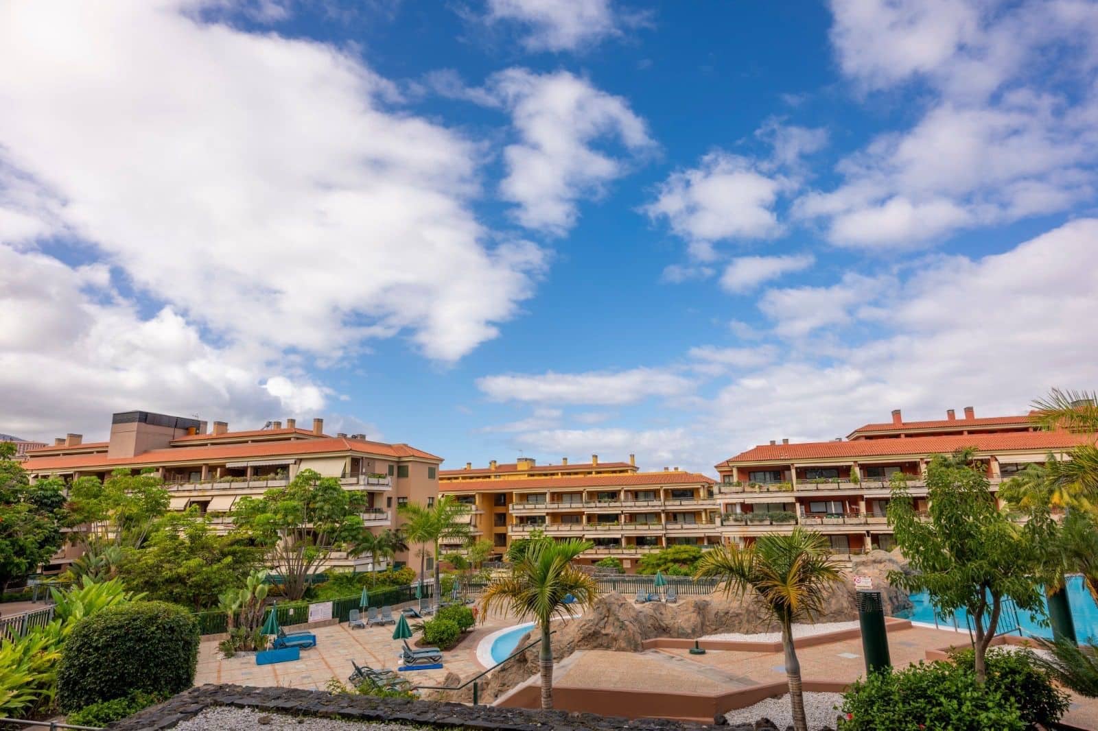 2 soveværelse Lejlighed til leje i El Durazno med swimmingpool garage - € 1.300 (Ref: 9513082)