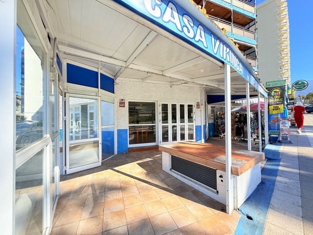 Commerciale in vendita in Puerto de la Cruz - 200.000 € (Rif: 9529466)