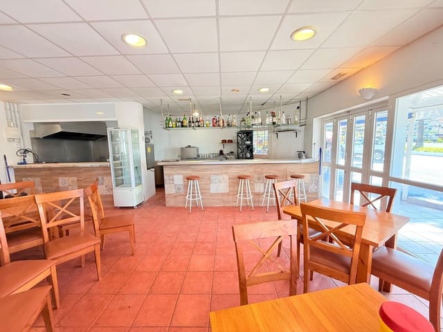 Commerciale in vendita in Puerto de la Cruz - 200.000 € (Rif: 9529466)