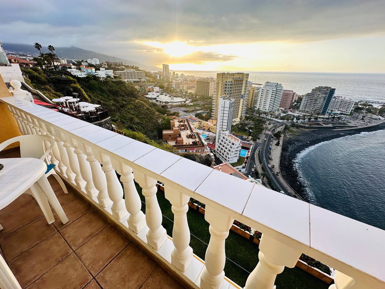 Estudio en Puerto de la Cruz en alquiler con piscina - 1.150 € (Ref: 9570683)