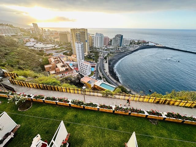 Estudio en Puerto de la Cruz en alquiler con piscina - 1.150 € (Ref: 9570683)