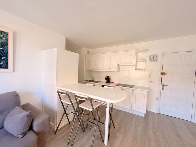 1 bedroom Apartment for rent in Puerto de la Cruz with pool - € 1,100 (Ref: 9590734)