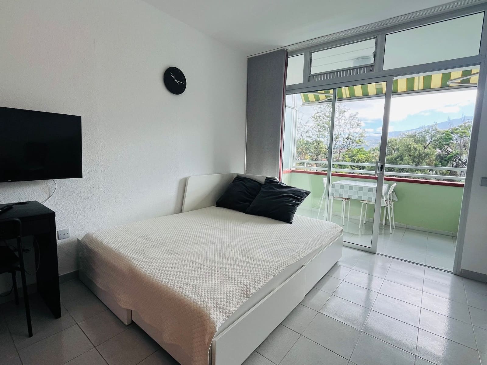 Studio for rent in Puerto de la Cruz - € 750 (Ref: 9594691)