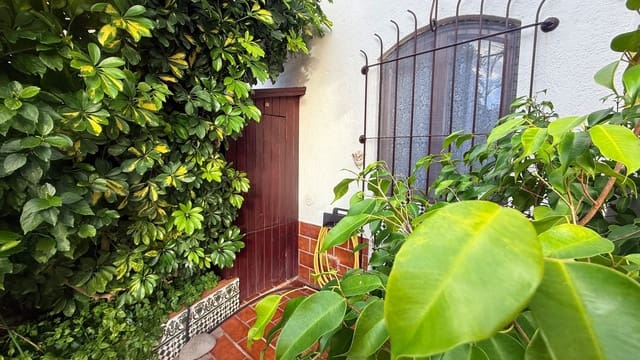 1 makuuhuone Huoneisto myytävänä paikassa Puerto de la Cruz mukana uima-altaan 
autotalli - 335 000 € (Ref: 9704546)