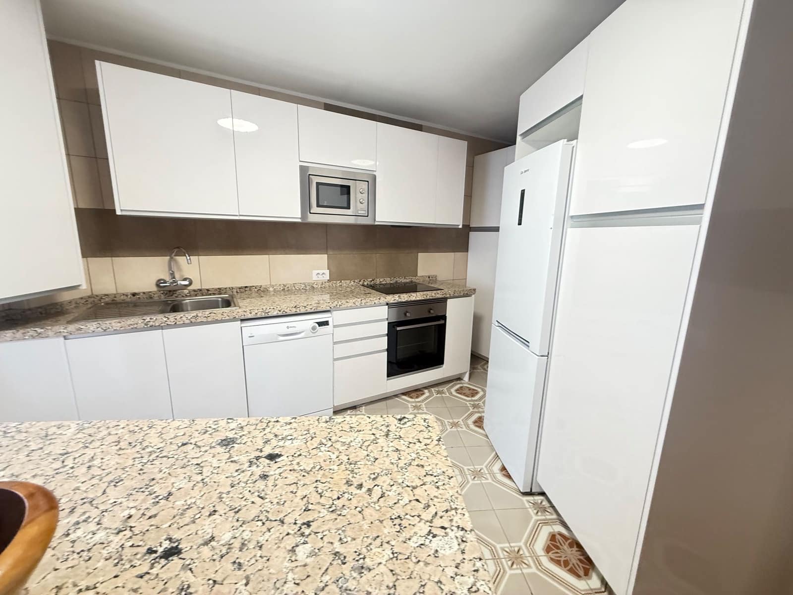 2 bedroom Apartment for rent in Puerto de la Cruz - € 1,300 (Ref: 9726366)