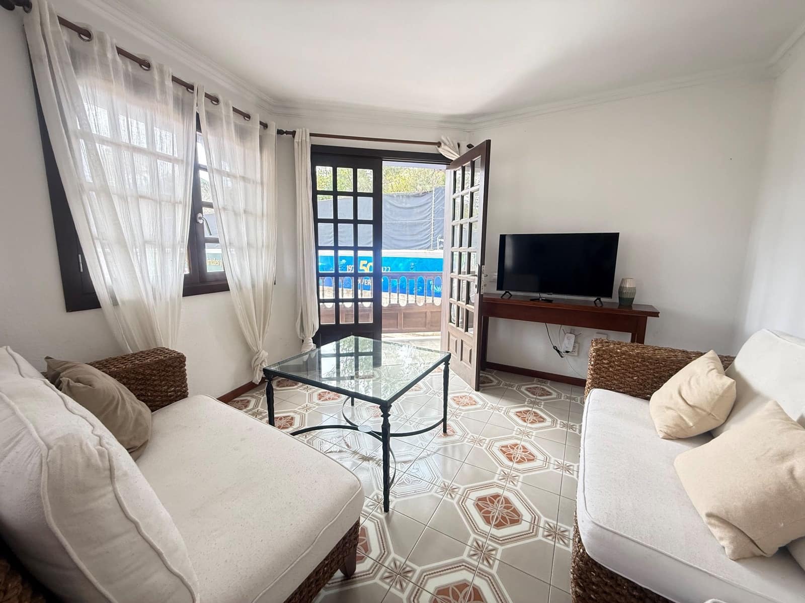 2 bedroom Apartment for rent in Puerto de la Cruz - € 1,300 (Ref: 9726366)