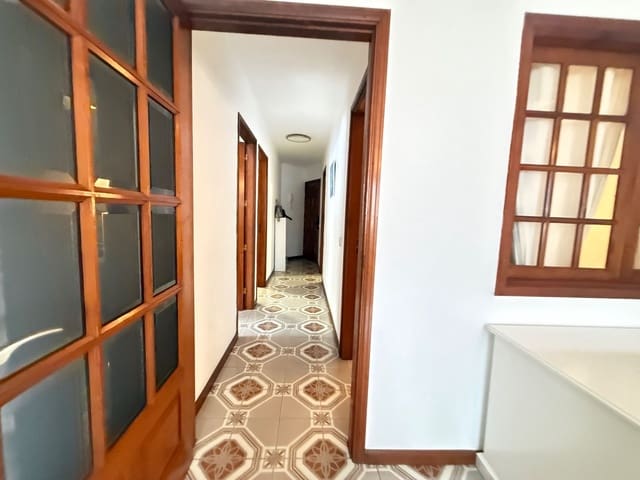 Apartamento de 2 habitaciones en Puerto de la Cruz en alquiler - 1.300 € (Ref: 9726366)