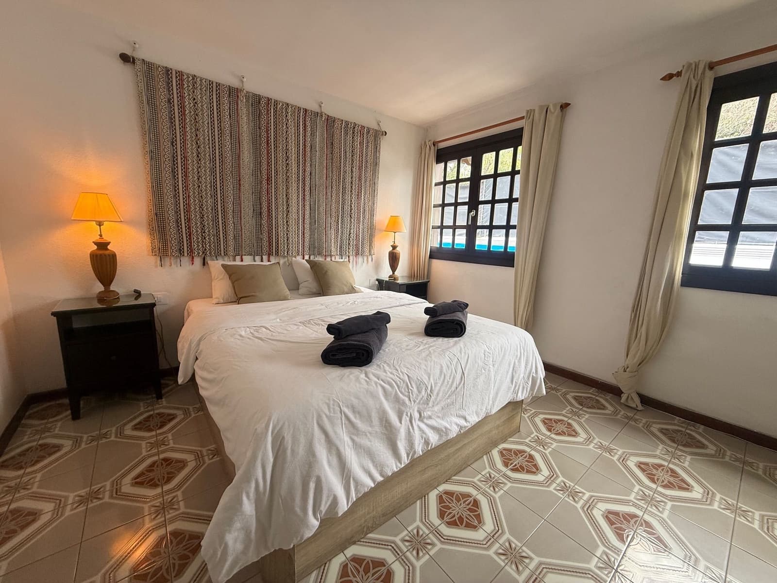 2 bedroom Apartment for rent in Puerto de la Cruz - € 1,300 (Ref: 9726366)