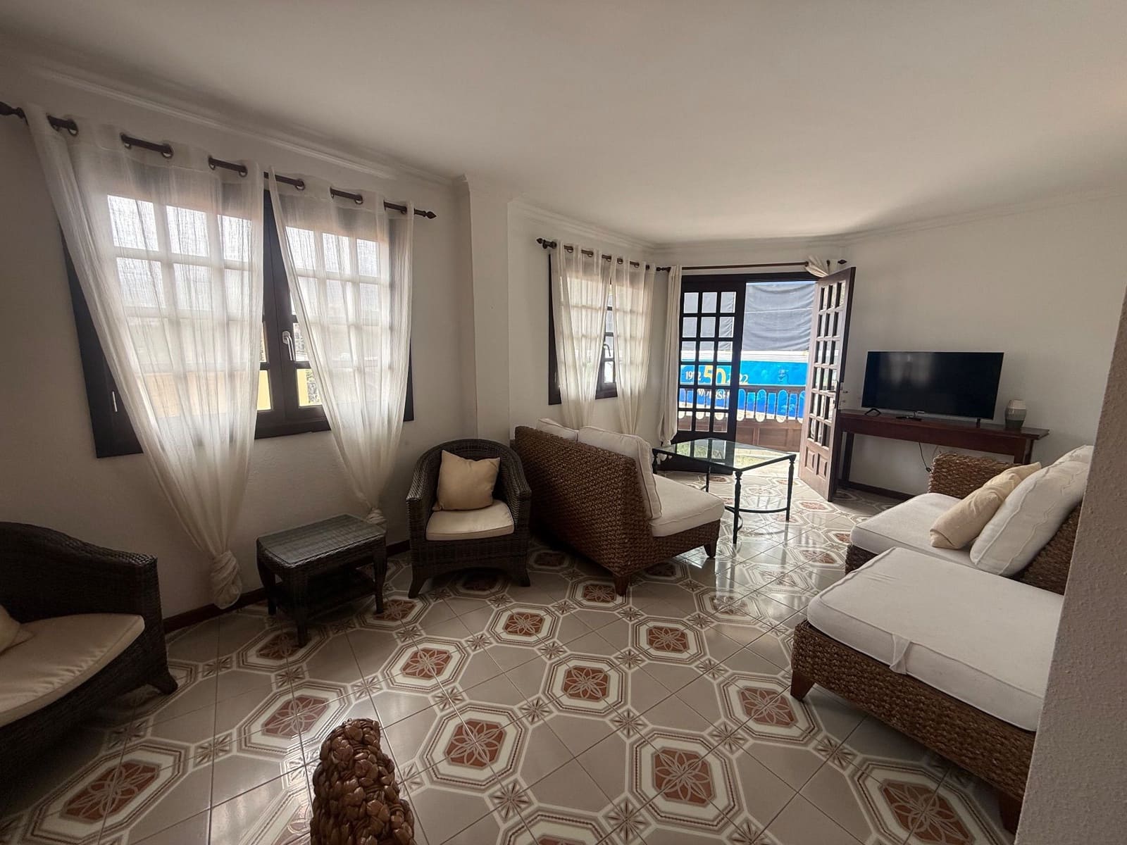 2 bedroom Apartment for rent in Puerto de la Cruz - € 1,300 (Ref: 9726366)